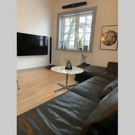 Ferie I -huset Med Den Gronne Dor *