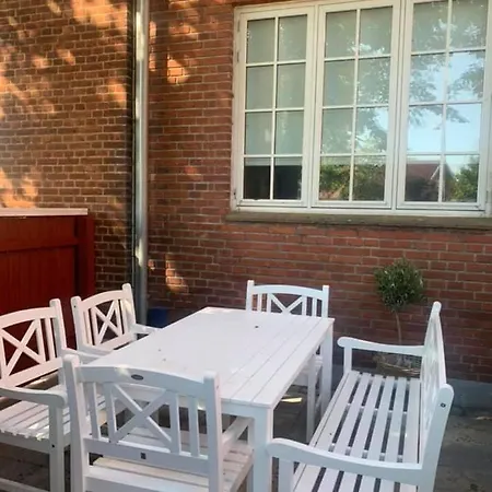 Ferie I -huset Med Den Gronne Dor Skagen