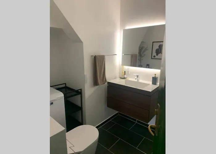 Ferie I -huset Med Den Gronne Dor Διαμέρισμα